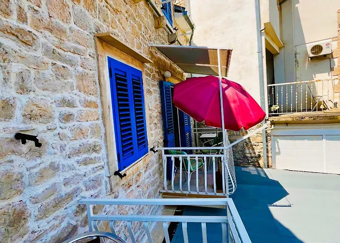 Apartment Kuca Keka Supetar