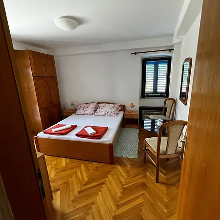 Kuca Keka Apartment Supetar
