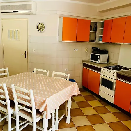 Kuca Keka Apartment Supetar
