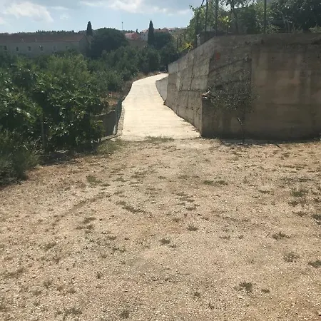 Kuca Keka * Supetar